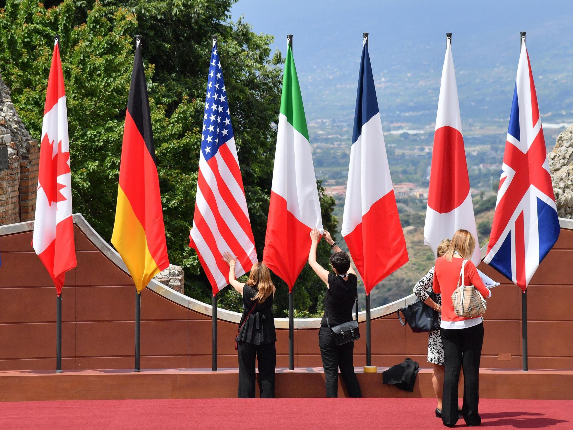 Κρίσιμη σύνοδος G7: Τι μπορεί να ταράξει το δολάριο