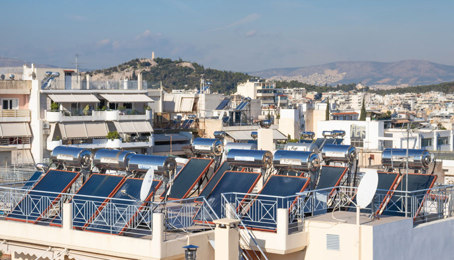 ΕΒΗΕ: Αύξηση πωλήσεων ηλιακών θερμοσιφώνων το 2024, με εξαγωγικό προσανατολισμό